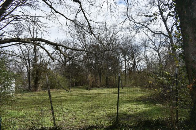 209 Hillcrest Dr, Madison, TN 37115