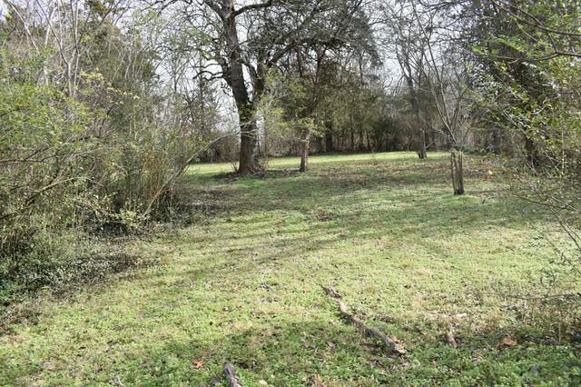 209 Hillcrest Dr, Madison, TN 37115