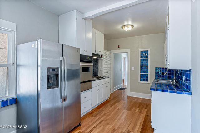 1902 E Hawthorne Street, Tucson, AZ 85719