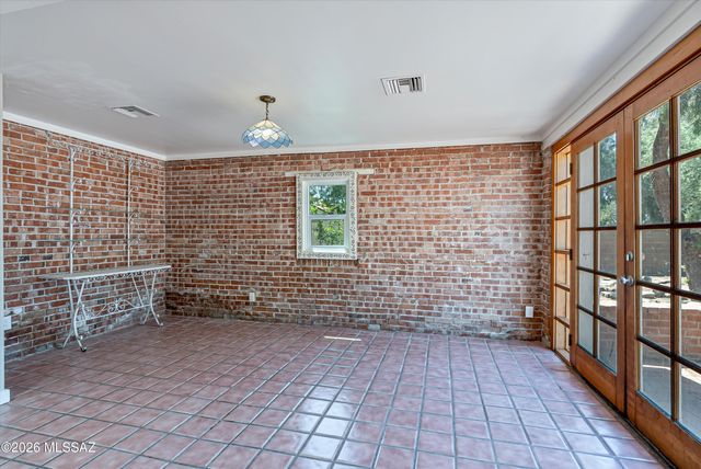 1902 E Hawthorne Street, Tucson, AZ 85719