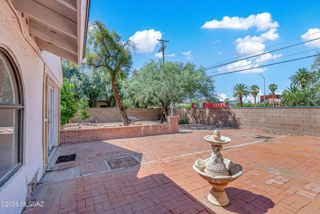 1902 E Hawthorne Street, Tucson, AZ 85719