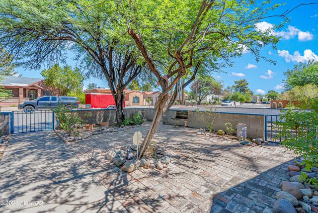 1902 E Hawthorne Street, Tucson, AZ 85719