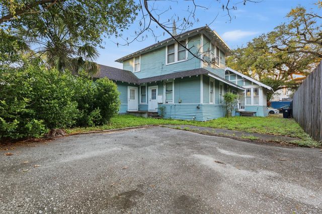 3308 Yupon Street, Houston, TX 77006