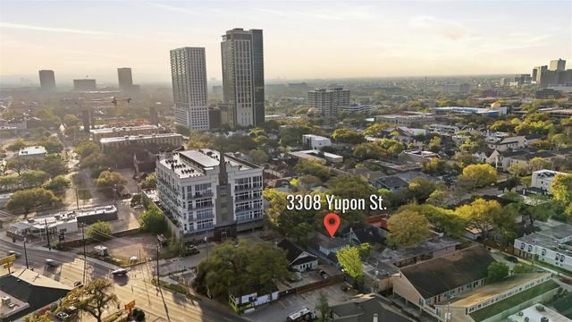 3308 Yupon Street, Houston, TX 77006