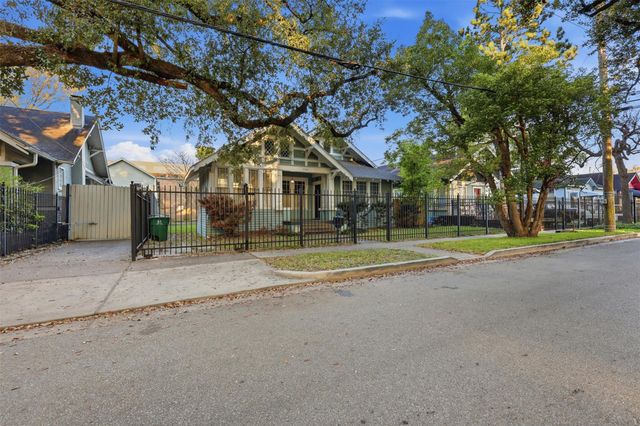 3308 Yupon Street, Houston, TX 77006