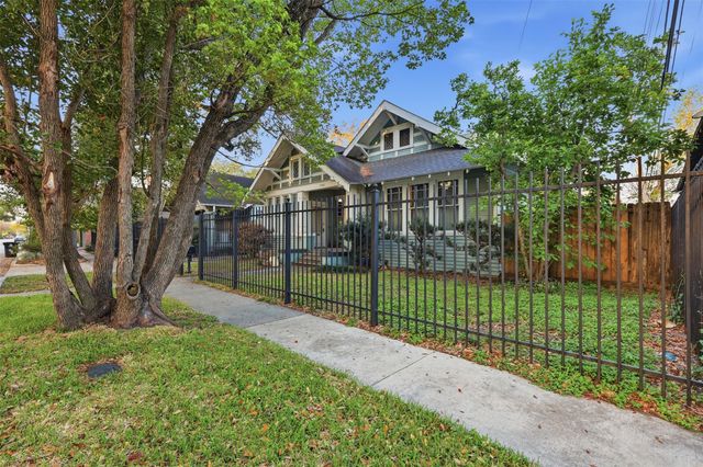 3308 Yupon Street, Houston, TX 77006