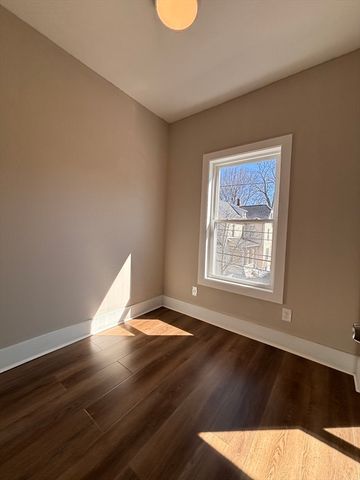 130 Linden Ave 130, Malden, MA 02148