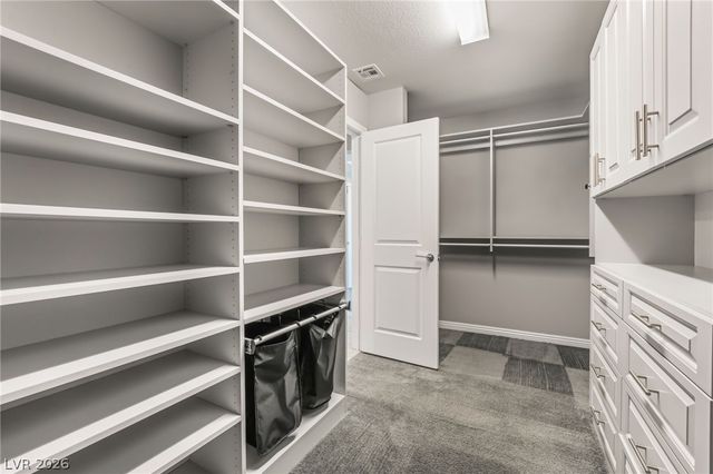 909 Riverlawn Place, Las Vegas, NV 89138