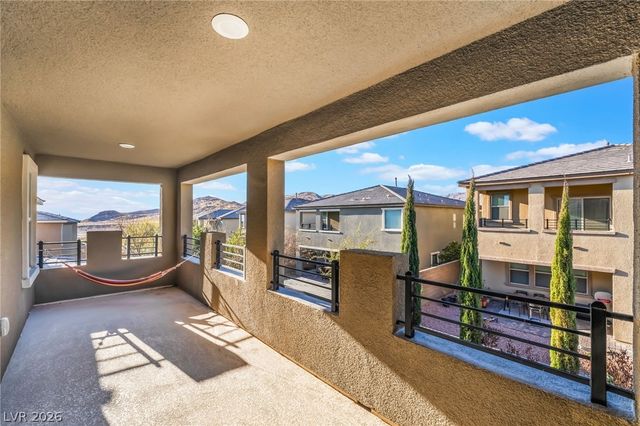 909 Riverlawn Place, Las Vegas, NV 89138