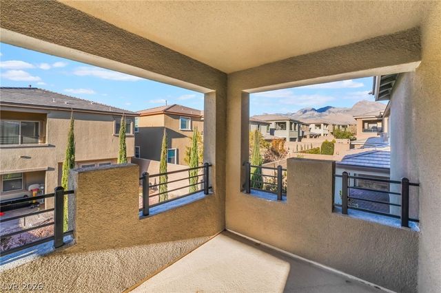 909 Riverlawn Place, Las Vegas, NV 89138