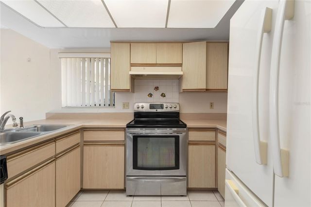 37 CARLSON LANE, Palm Coast, FL 32137