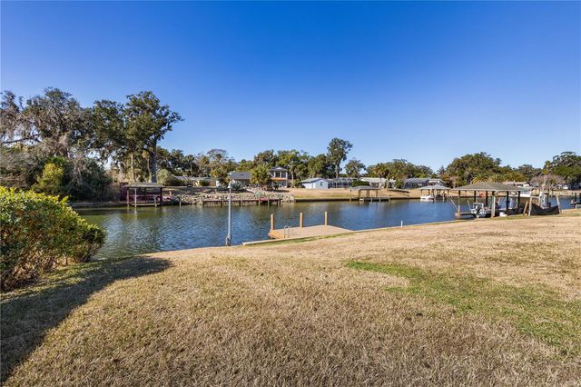 37 CARLSON LANE, Palm Coast, FL 32137