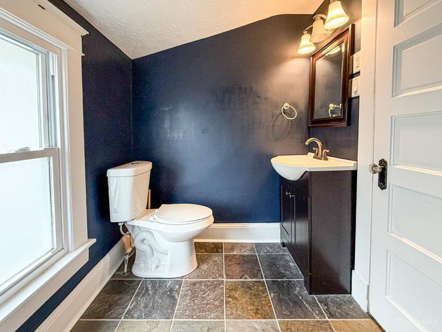 102 Franklin Street, Middletown, OH 45042