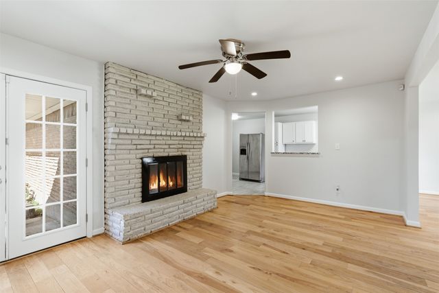 3055 Cliff Creek Drive, Dallas, TX 75233