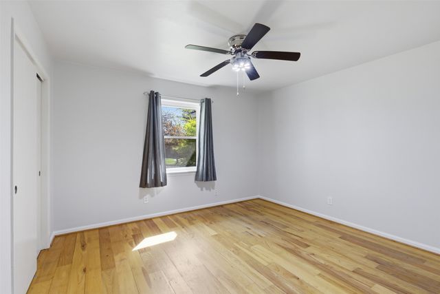 3055 Cliff Creek Drive, Dallas, TX 75233