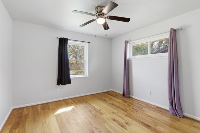 3055 Cliff Creek Drive, Dallas, TX 75233