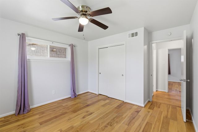 3055 Cliff Creek Drive, Dallas, TX 75233