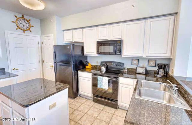 2230 Beach Drive, 1102, Gulfport, MS 39507