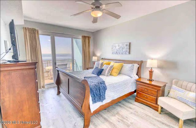 2230 Beach Drive, 1102, Gulfport, MS 39507