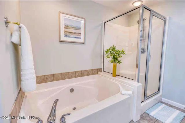 2230 Beach Drive, 1102, Gulfport, MS 39507