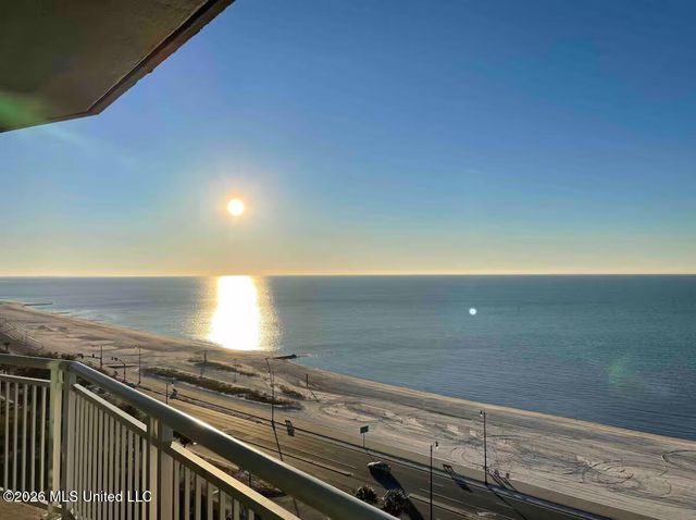 2230 Beach Drive, 1102, Gulfport, MS 39507
