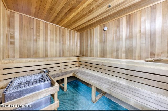 2230 Beach Drive, 1102, Gulfport, MS 39507