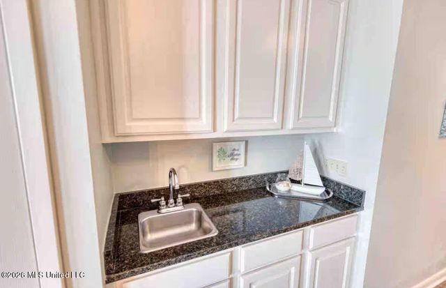 2230 Beach Drive, 1102, Gulfport, MS 39507