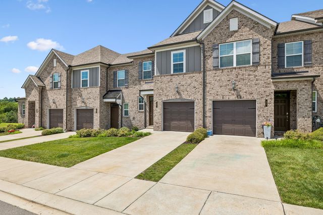 406 Wooden Shoe Way, Lebanon, TN 37090