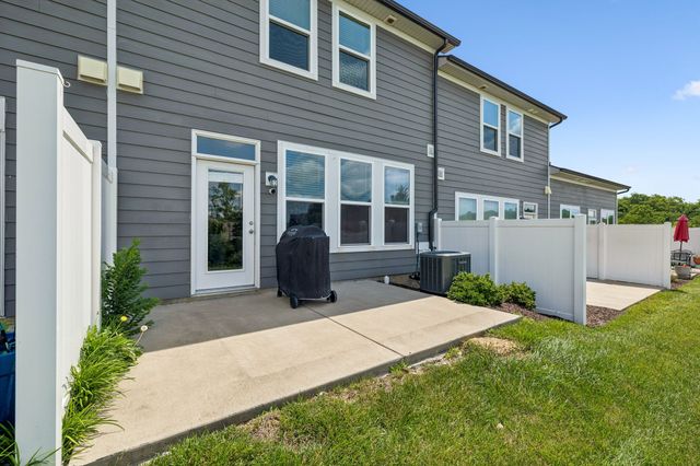 406 Wooden Shoe Way, Lebanon, TN 37090
