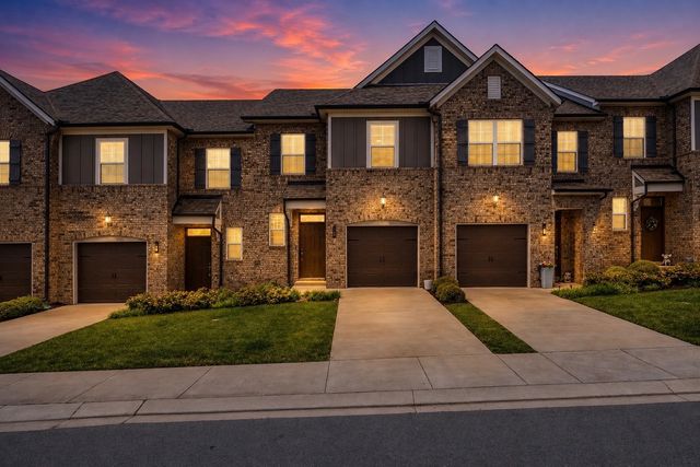 406 Wooden Shoe Way, Lebanon, TN 37090