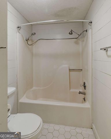 2505 Broad Street 222, Athens, GA 30606