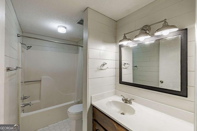 2505 Broad Street 222, Athens, GA 30606