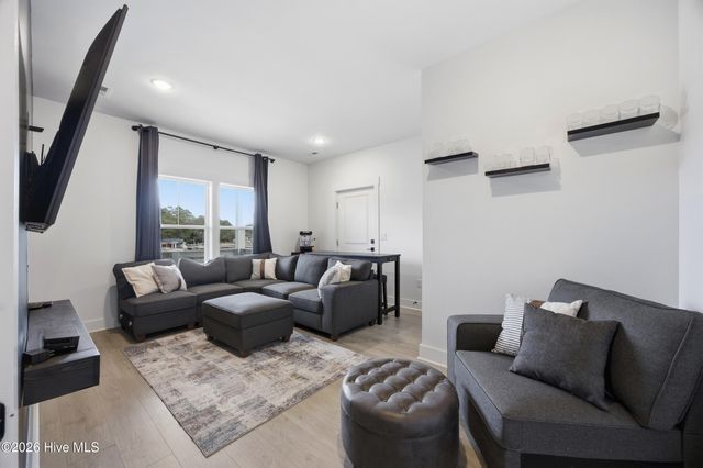 1027 Meridian Drive, Sneads Ferry, NC 28460