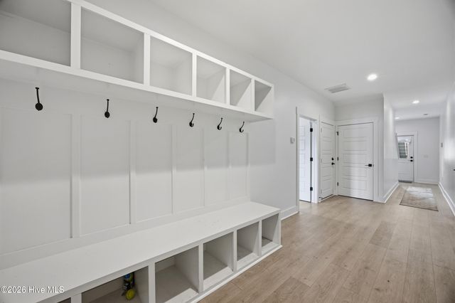 1027 Meridian Drive, Sneads Ferry, NC 28460