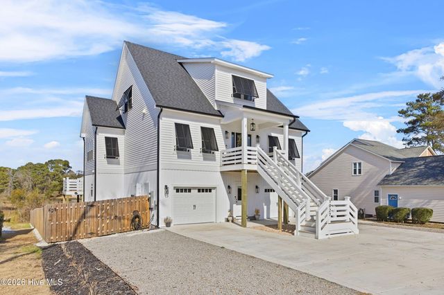 1027 Meridian Drive, Sneads Ferry, NC 28460