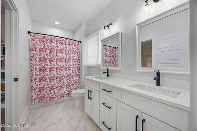 1027 Meridian Drive, Sneads Ferry, NC 28460