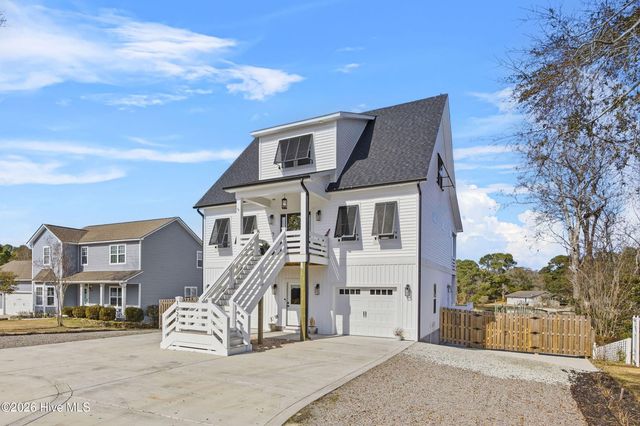 1027 Meridian Drive, Sneads Ferry, NC 28460