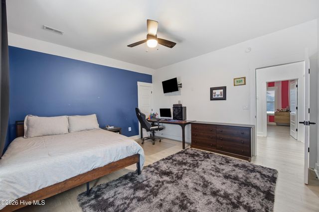 1027 Meridian Drive, Sneads Ferry, NC 28460