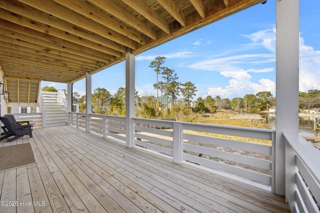 1027 Meridian Drive, Sneads Ferry, NC 28460