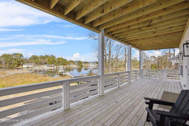 1027 Meridian Drive, Sneads Ferry, NC 28460