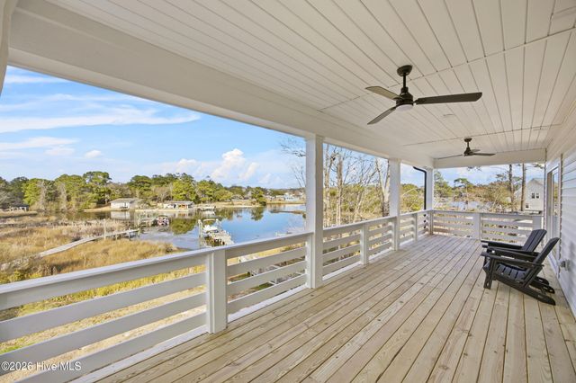 1027 Meridian Drive, Sneads Ferry, NC 28460