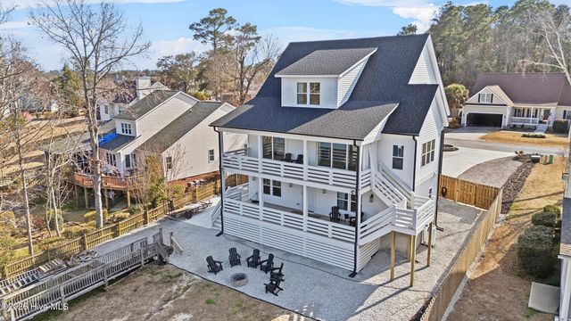 1027 Meridian Drive, Sneads Ferry, NC 28460