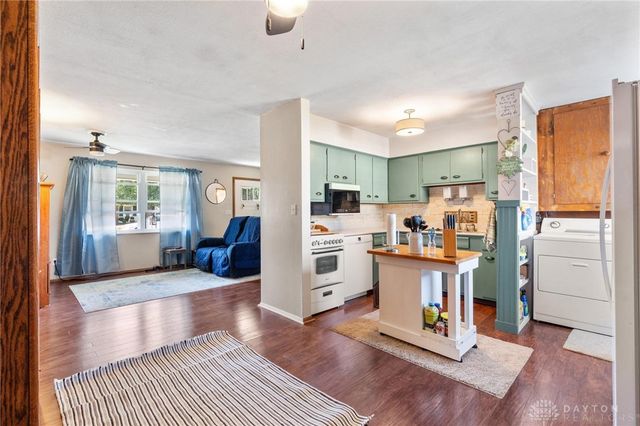 429 Forrest Lane, Troy, OH 45373