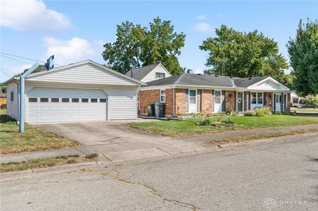 429 Forrest Lane, Troy, OH 45373