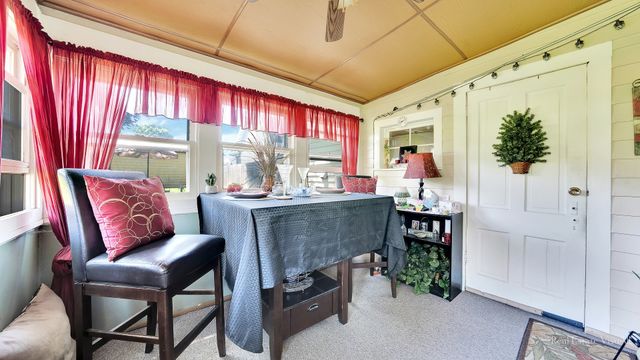 319 N Lord Avenue, Carpentersville, IL 60110