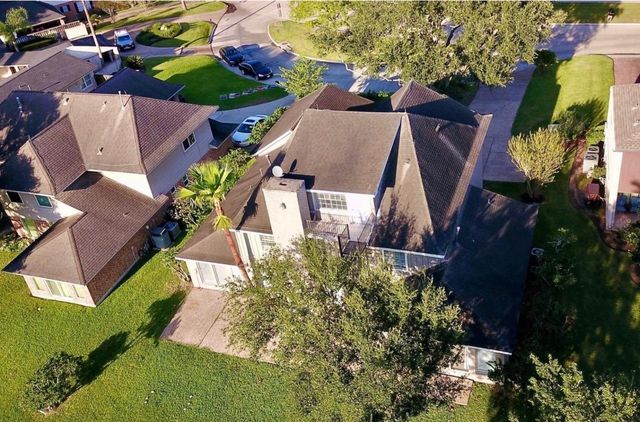 538 Longview Drive, Sugar Land, TX 77478
