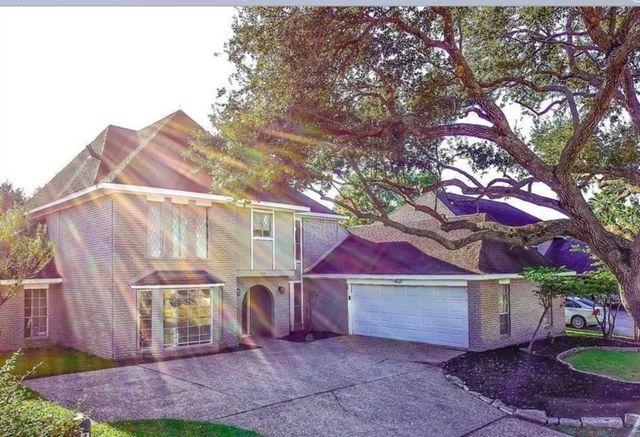 538 Longview Drive, Sugar Land, TX 77478