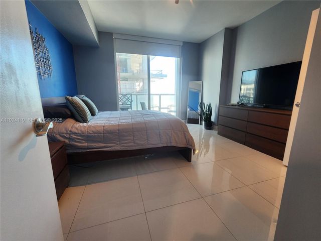 244 Biscayne Blvd 3006, Miami, FL 33132