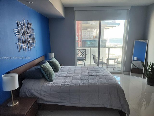 244 Biscayne Blvd 3006, Miami, FL 33132