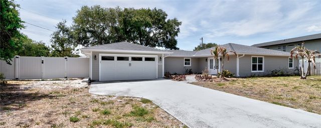7989 143rd Street, Sebastian, FL 32958